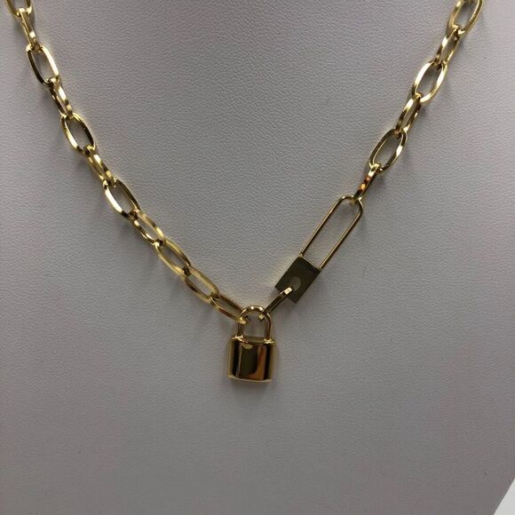 18K Gold Plated Women's Love Lock Necklace Hypoallergenic Waterproof Durable - Picture 6 of 12